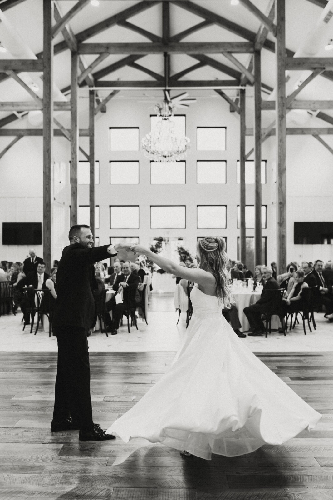 White Willow Meadows Colorful Spring Wedding, Columbus, Ohio. Bridal Portraits first dance