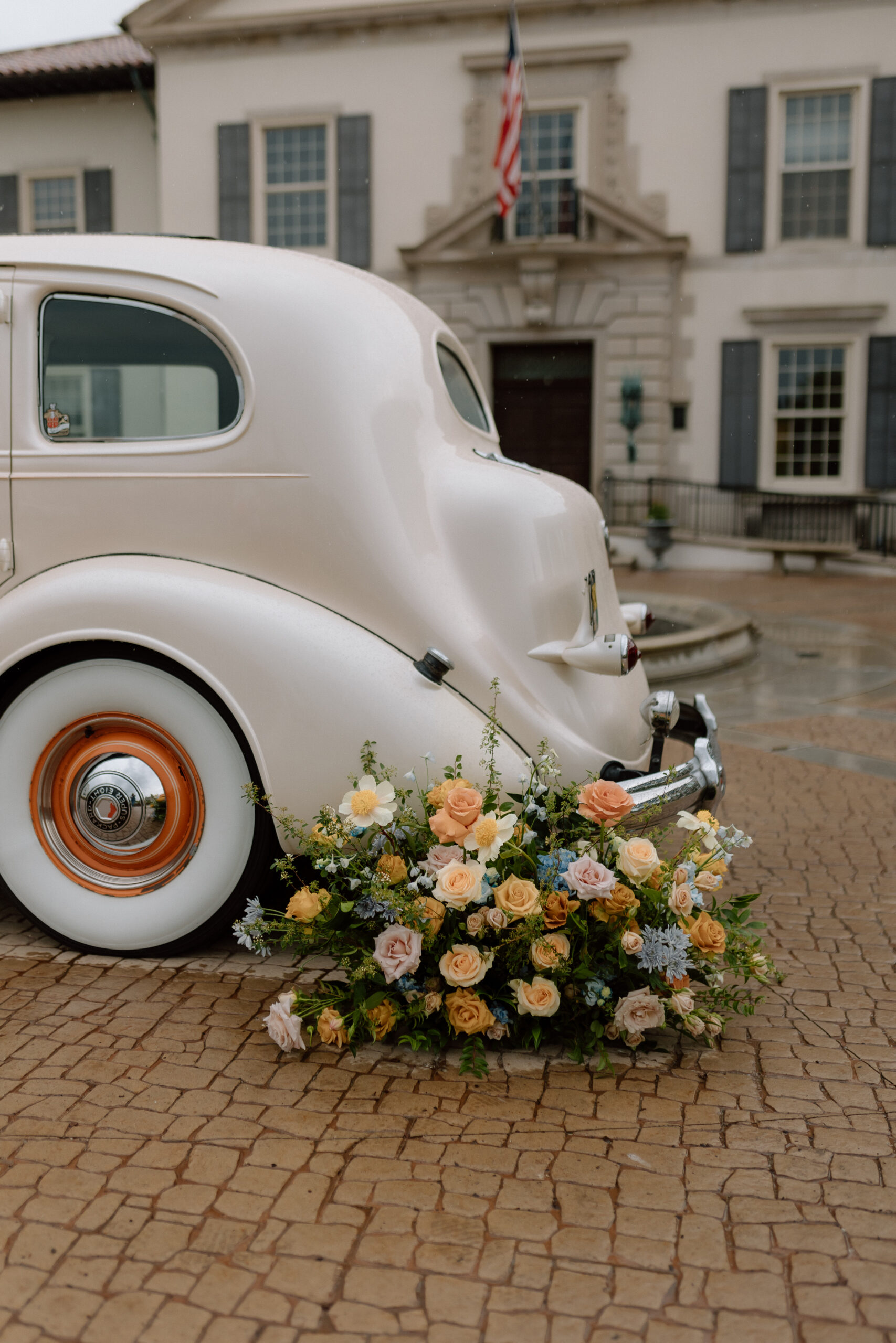 War Memorial Wedding, Detroit, MI Wedding Photographer