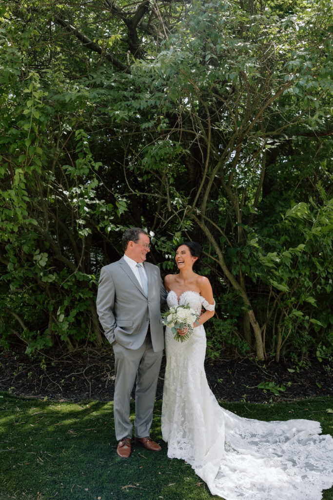 Watersedge wedding venue in Columbus, Ohio, first look with dad