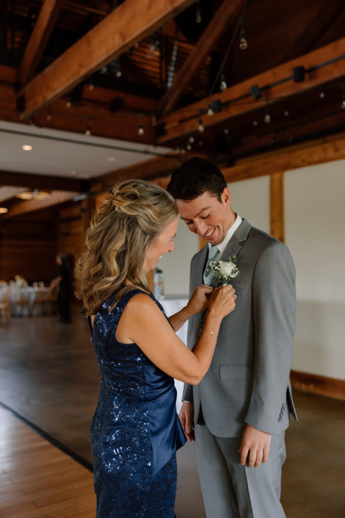 Watersedge wedding venue in Columbus, Ohio, groom with mom