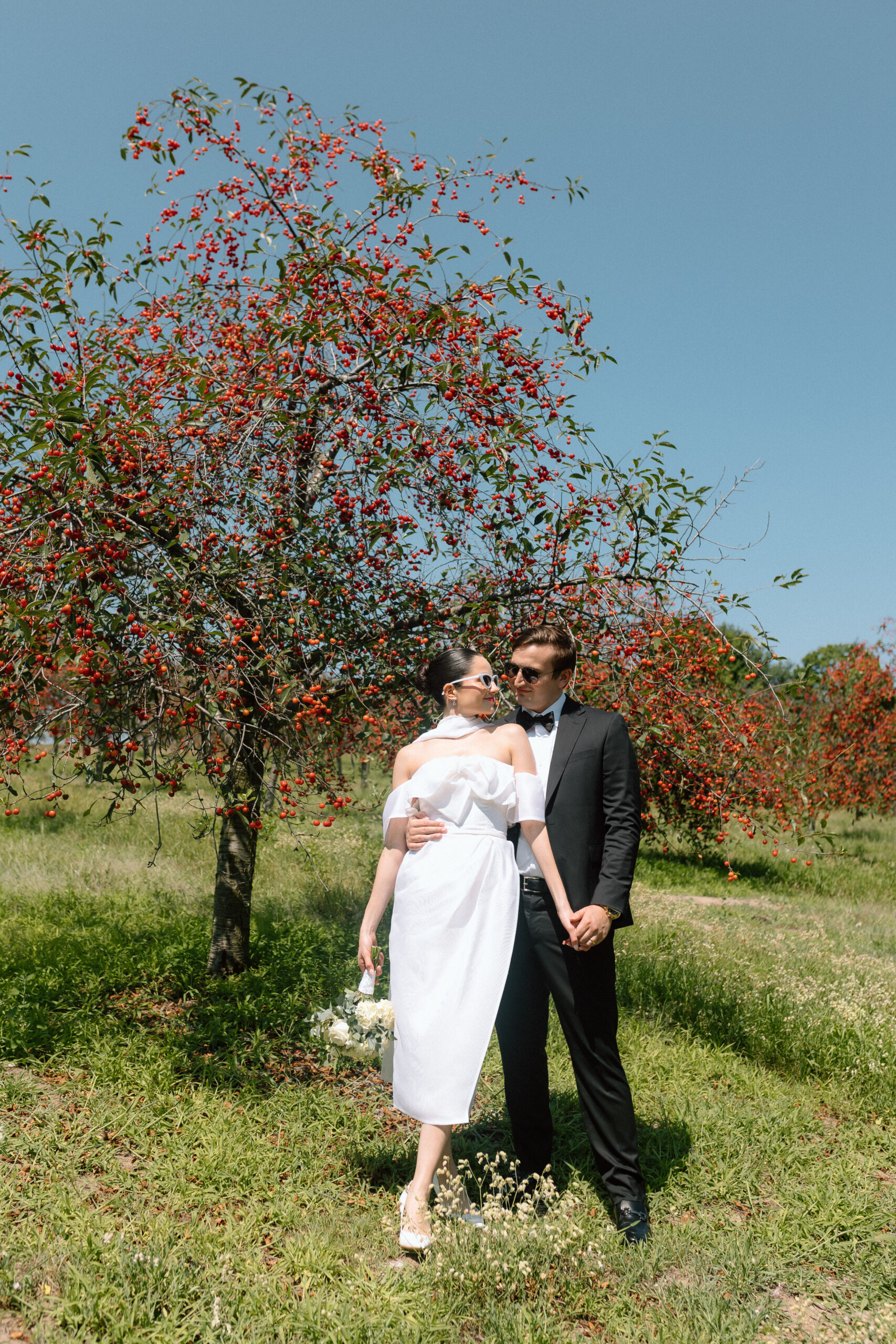 Traverse City, MI timeless and classic wedding portraits during an elopement with Porsche. 