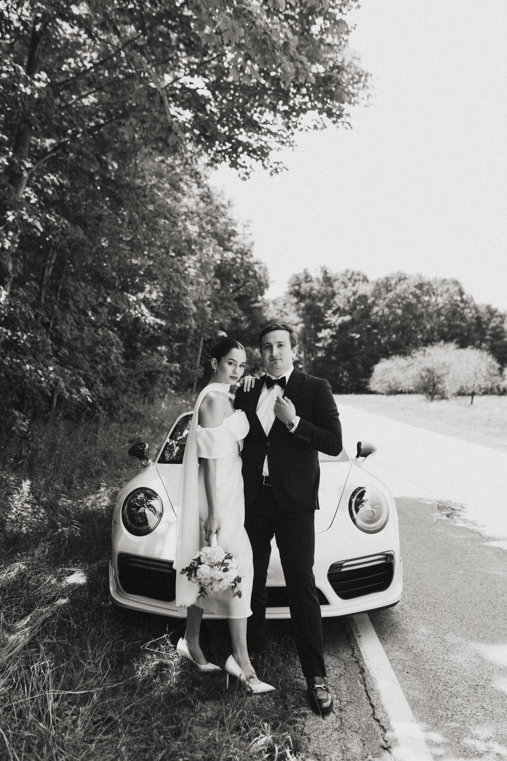 Traverse City, MI timeless and classic wedding portraits during an elopement with Porsche. 