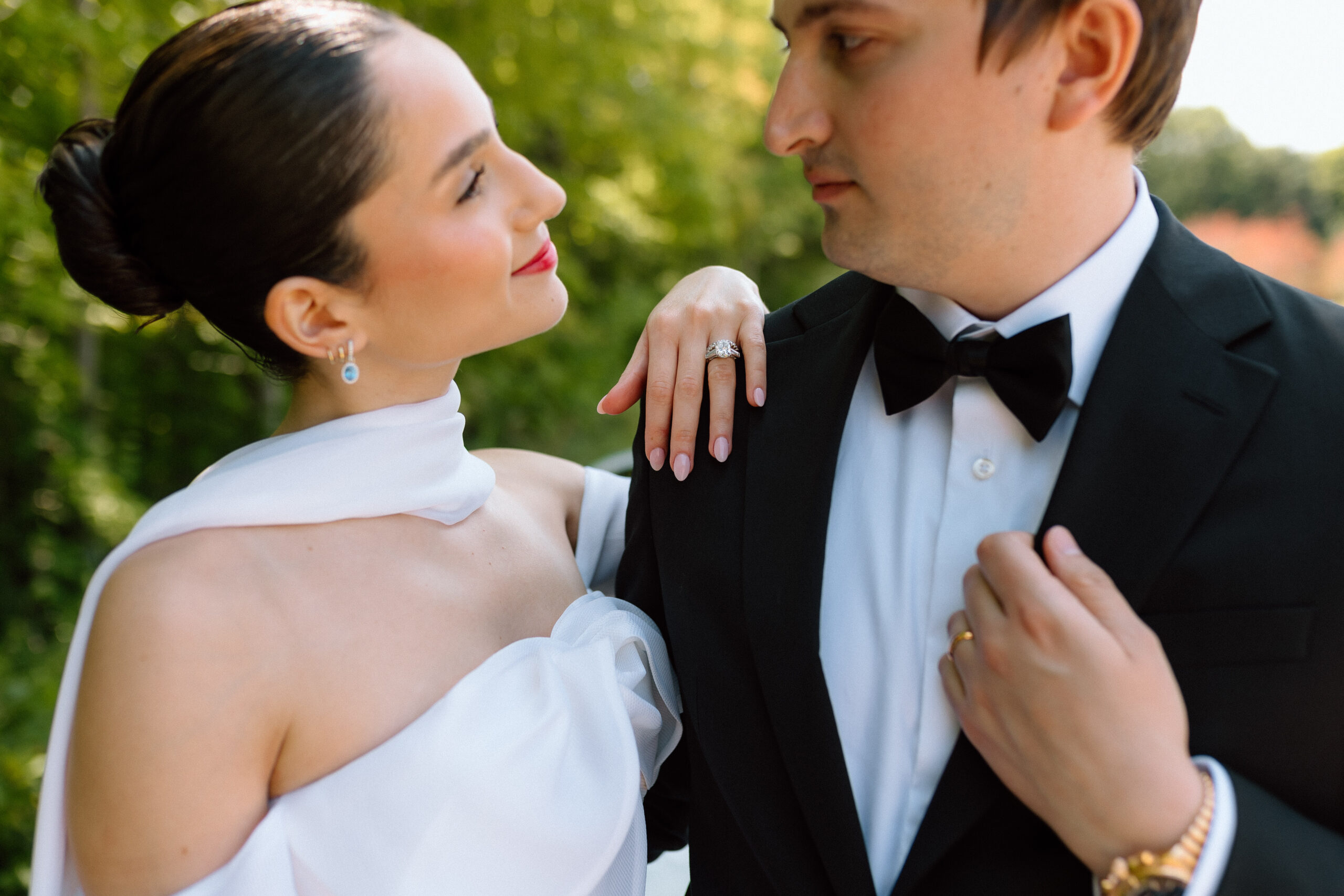 Traverse City, MI timeless and classic wedding portraits during an elopement with Porsche. 