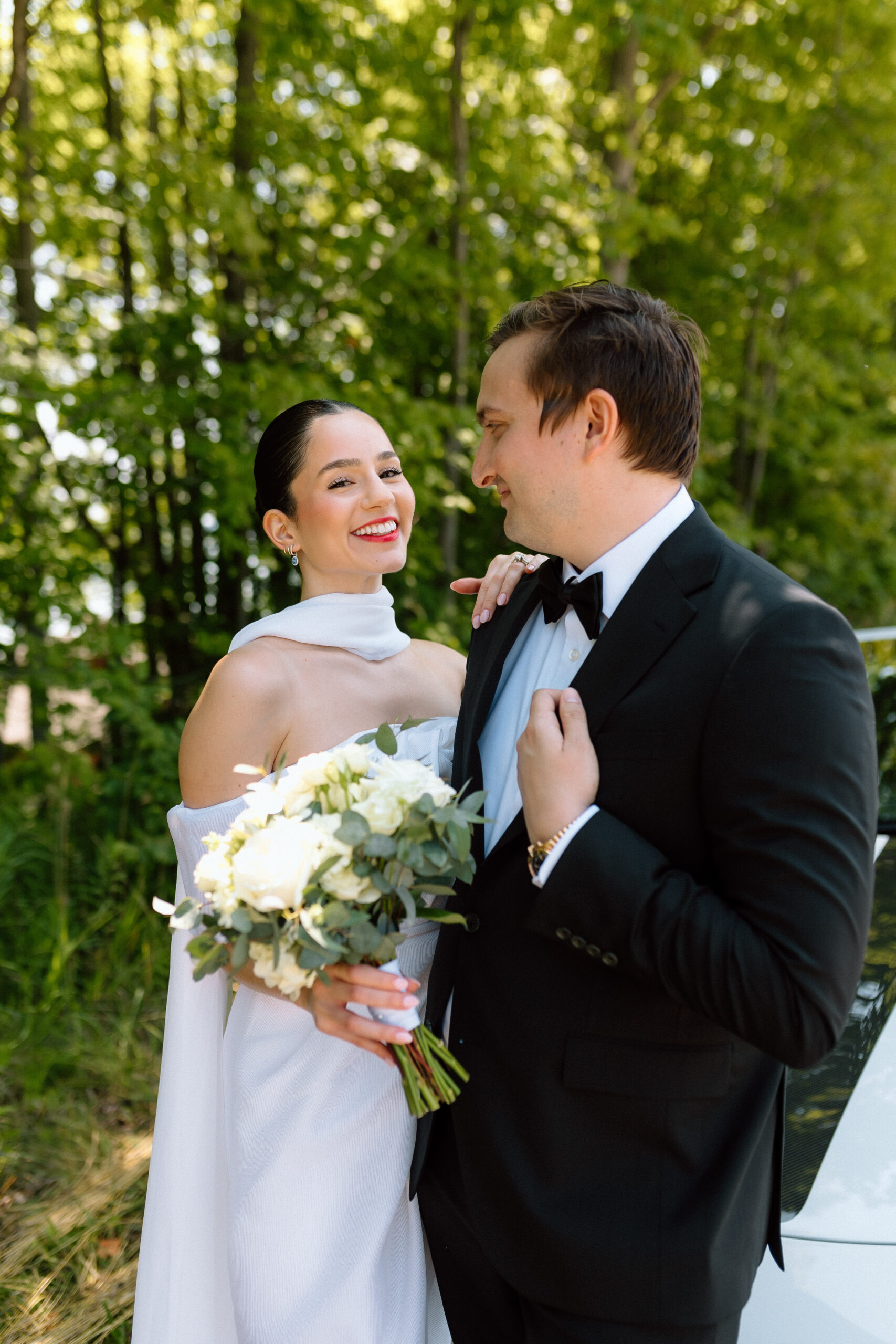 Traverse City, MI timeless and classic wedding portraits during an elopement with Porsche. 